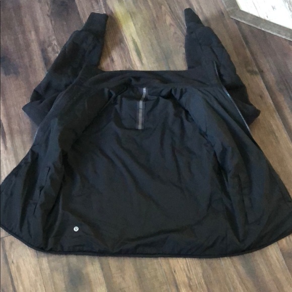 Lululemon | 4 | Reversible FallJacket - Picture 7 of 7